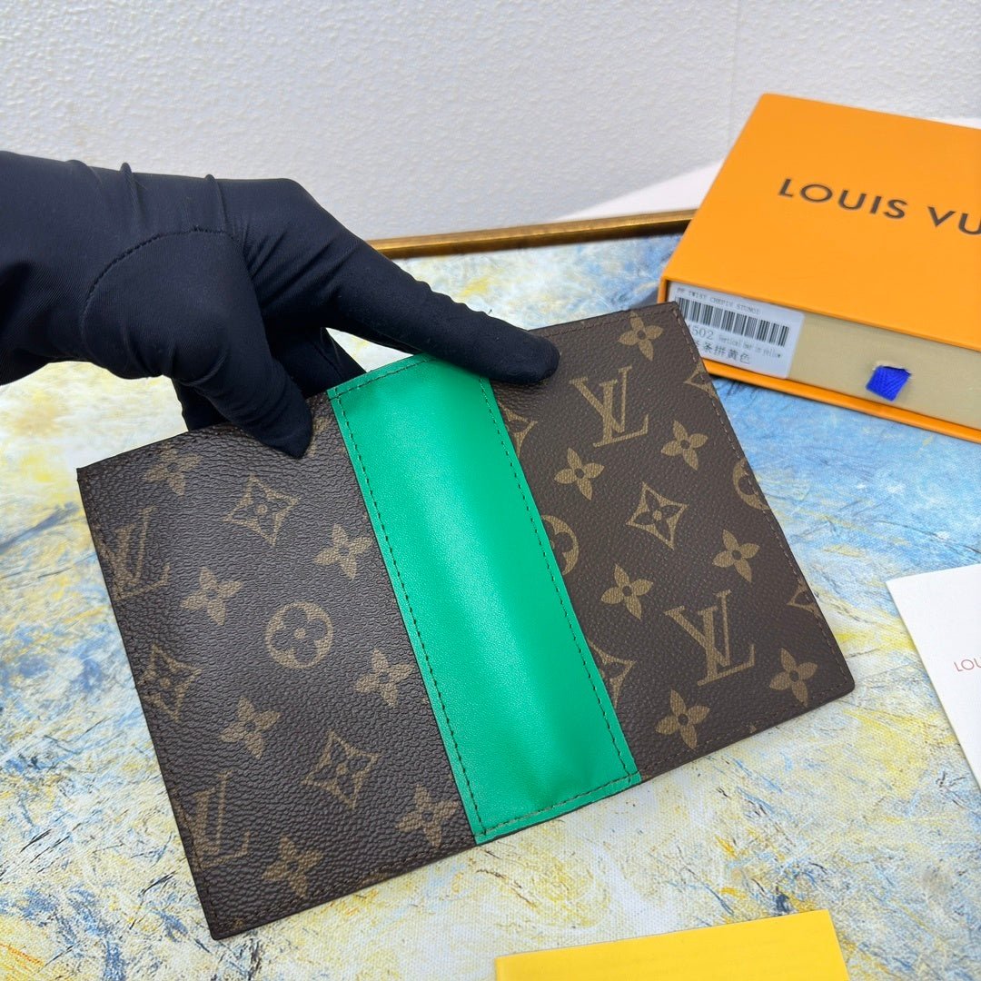 Color Pop Monogram Passport Cover - Bloom