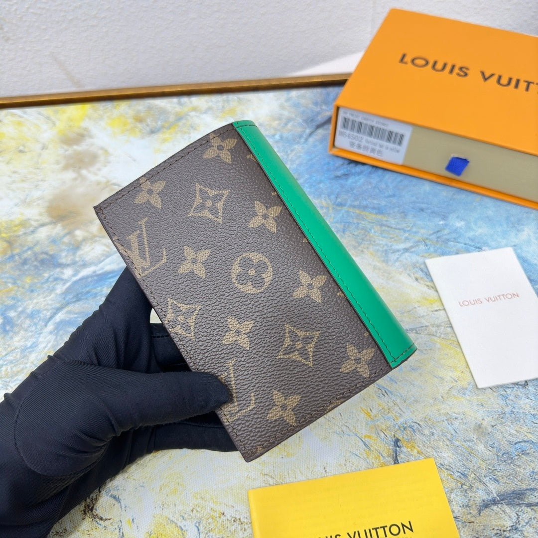 Color Pop Monogram Passport Cover - Bloom