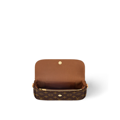 Wallet On Chain Ivy In Signature Monogram Canvas
