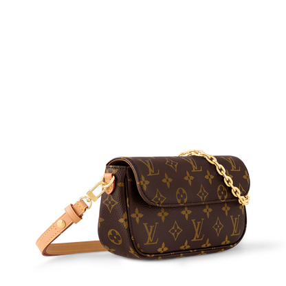 Wallet On Chain Ivy In Signature Monogram Canvas